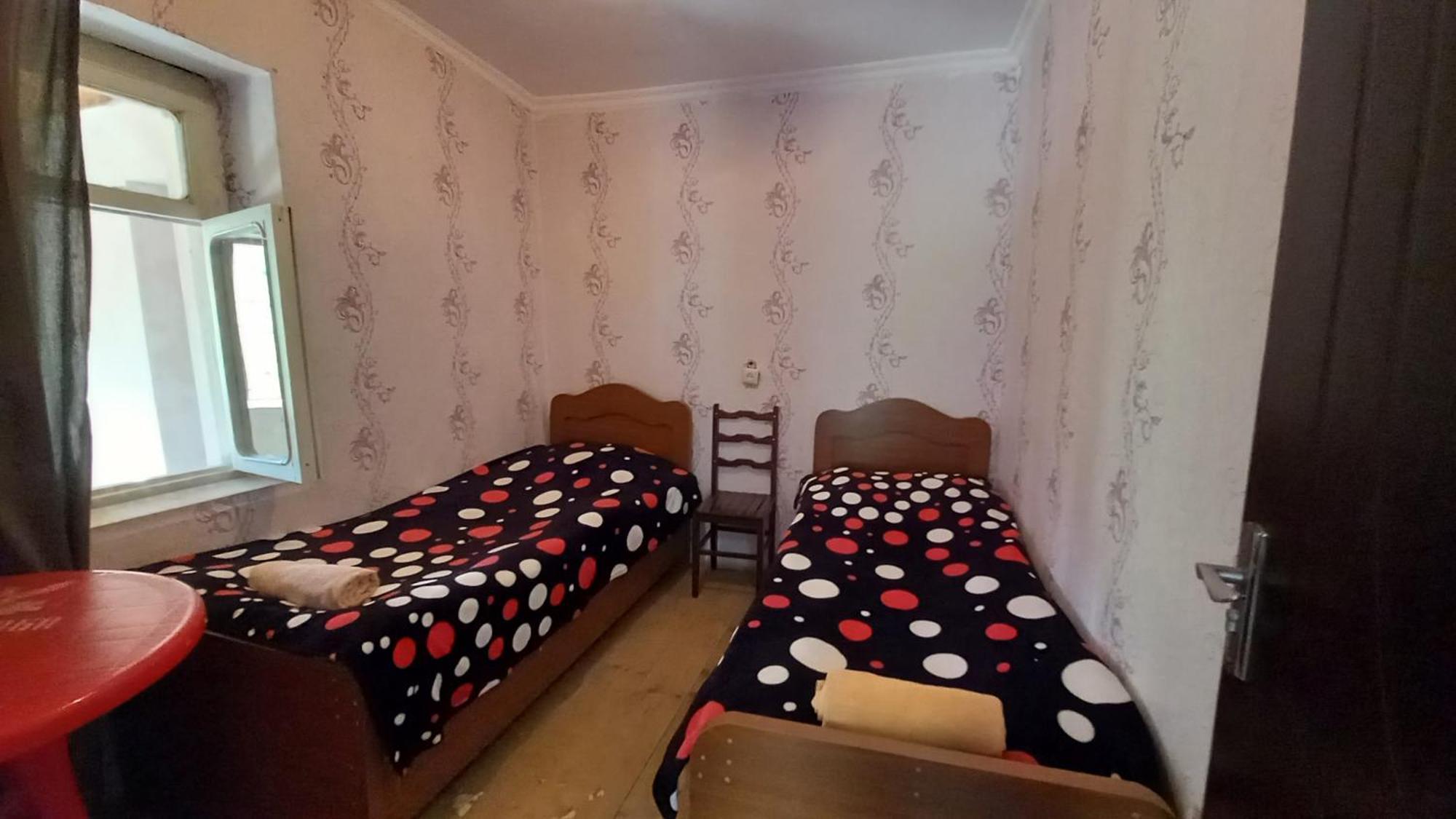 Guesthouse Lika Ushguli ภายนอก รูปภาพ