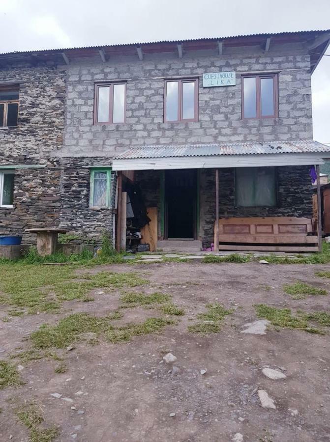 Guesthouse Lika Ushguli ภายนอก รูปภาพ